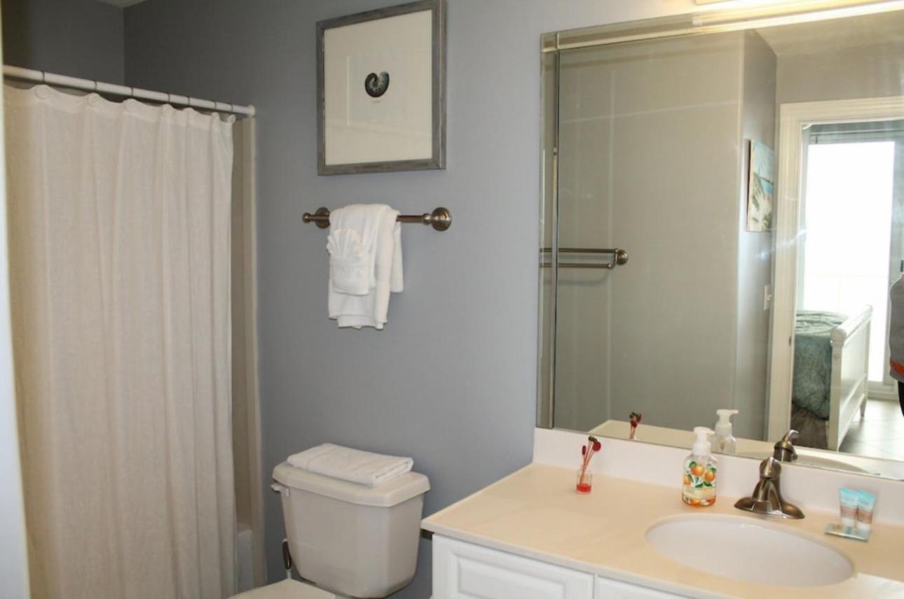 Beautiful Beachfront Views - The Retreat At Emerald Isle Панама Сити Бийч Екстериор снимка
