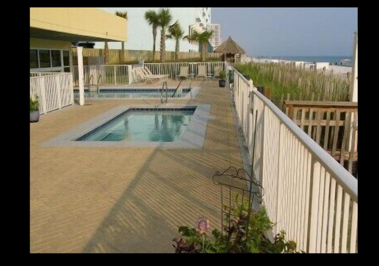 Beautiful Beachfront Views - The Retreat At Emerald Isle Панама Сити Бийч Екстериор снимка